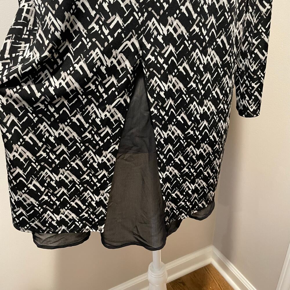 Coldwater Creek Tunic Top Split Back Sz L Geometric Print Black Gray Stretch - Picture 6 of 10